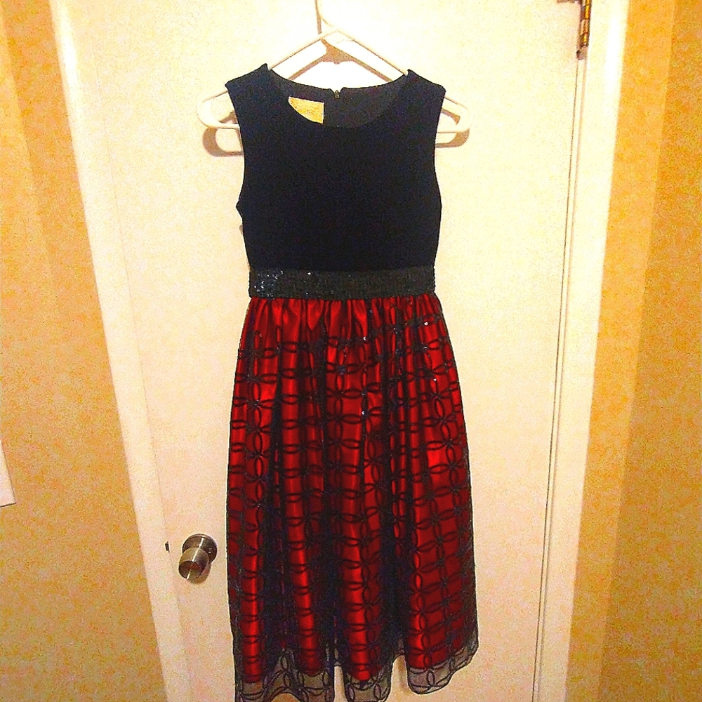 Girls size 12 holiday/special occasion dress.